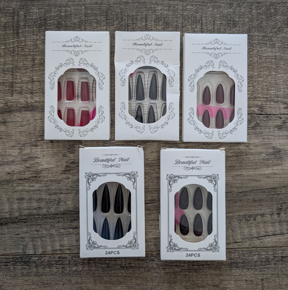 Beautiful Nail Lot Of 5 Press On Nails. On The Darker Side.